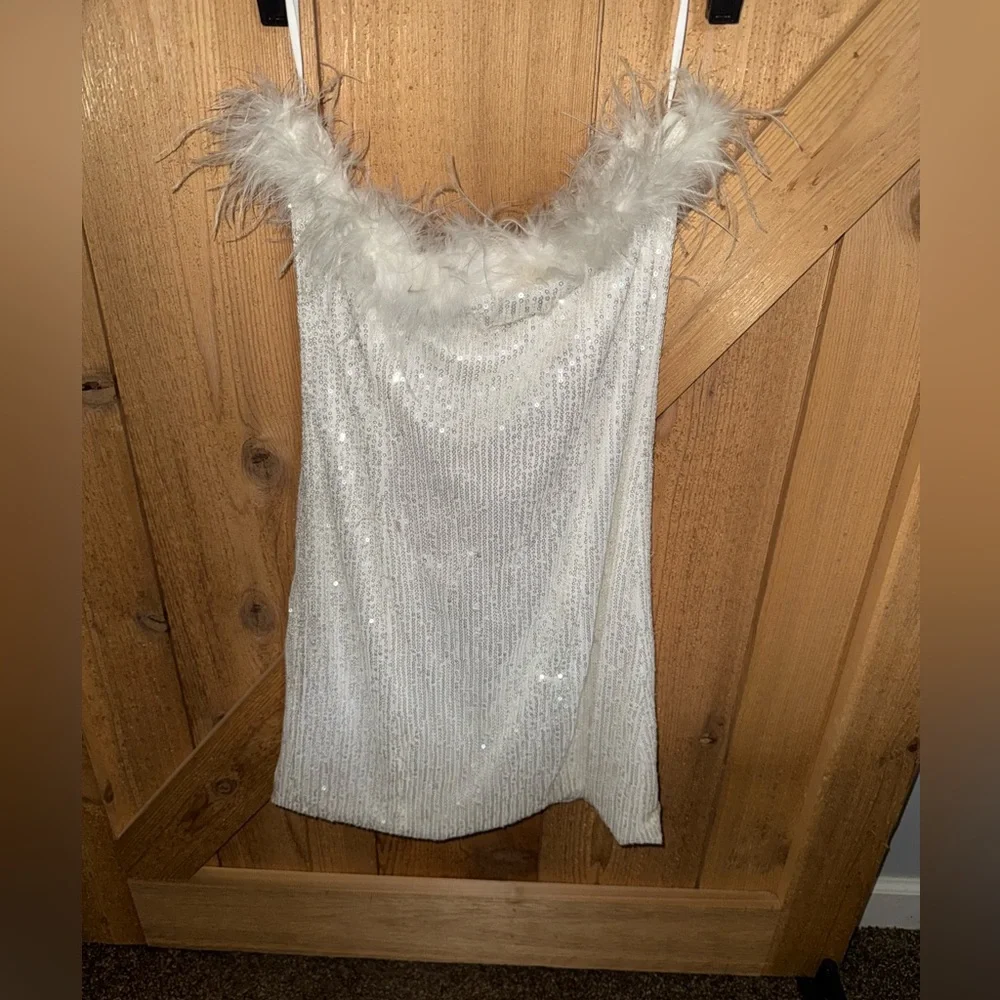 Pepper Mayo Zyenna Sequin Mini Dress - White - Picture 3 of 4